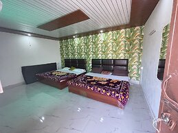 Ayodhya Dham Hotel By GRB