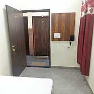 Shri Girraj Residency