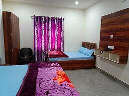 Shri Girraj Residency