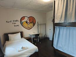 HomeyMaeKha Hostel Chiangmai