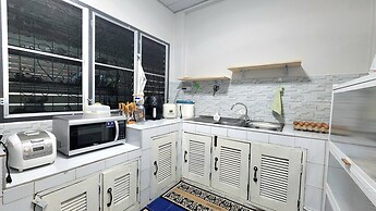 HomeyMaeKha Hostel Chiangmai