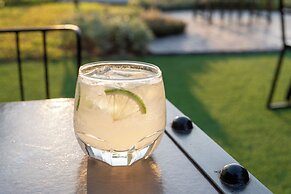 One Sakon Nakhon Hotel