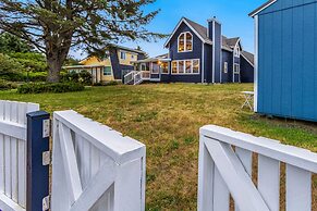 Bluebell Bungalow in Ocean Shores