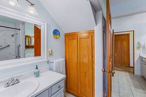 Bluebell Bungalow in Ocean Shores