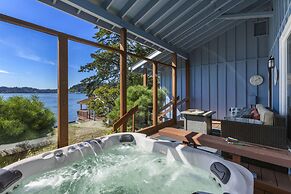 Captain s Retreat in Shelton