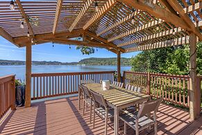 Captain s Retreat in Shelton