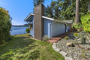 Captain s Retreat in Shelton