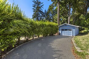 Captain s Retreat in Shelton