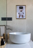 Thirty Degrees in February, Khao Tao, Hua Hin