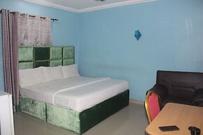 De Milton Hotel and Suites