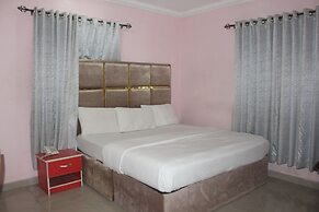 De Milton Hotel and Suites