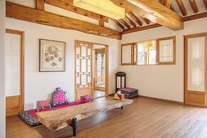 Chosun Royal Family Hotel