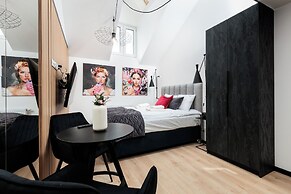 Krowoderska 55 By Upstairs