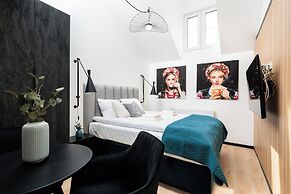 Krowoderska 55 By Upstairs