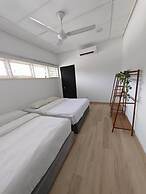 Taman Duta KL Deluxe Villa by uBook