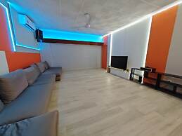 Taman Duta KL Deluxe Villa by uBook