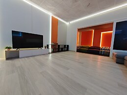 Taman Duta KL Deluxe Villa by uBook