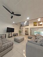 Taman Duta KL Deluxe Villa by uBook