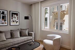 Lime Residences, Syntagma by Aura Homes