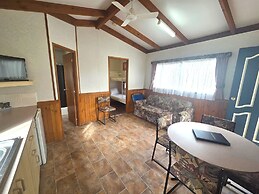 Canberra Holiday Village
