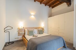 Up On the Roof in Como