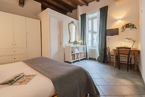 Up On the Roof in Como