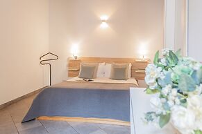 Up On the Roof in Como