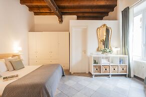 Up On the Roof in Como