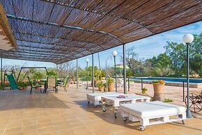 Ca n Canastro in Consell