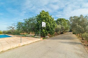 Ca n Canastro in Consell