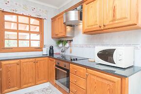 Ca n Canastro in Consell