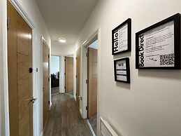 City Retreat Birmingham - Modern 2 Bed Apartment