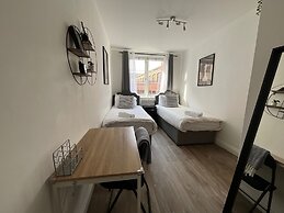 City Retreat Birmingham - Modern 2 Bed Apartment