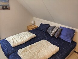 Welcoming Bungalow at Waterside