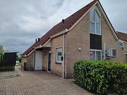 Lovely Bungalow With Garden