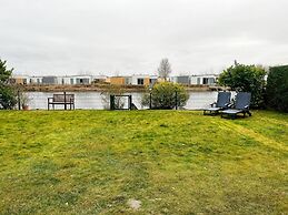 Lovely Bungalow With Garden