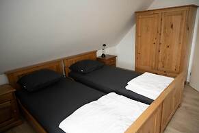 Lovely Bungalow With Garden