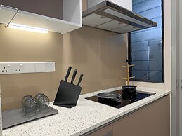 Millerz Square By Just Stay