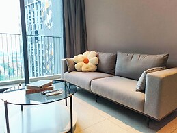 Millerz Square By Just Stay