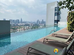 Millerz Square By Just Stay