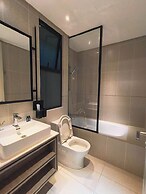 Millerz Square By Just Stay