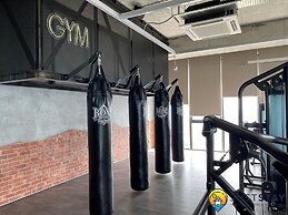 Millerz Square By Just Stay