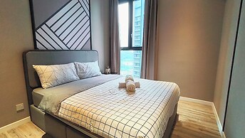 Millerz Square By Just Stay