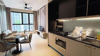 Millerz Square By Just Stay