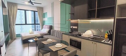 Millerz Square By Just Stay