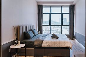 Millerz Square By Just Stay