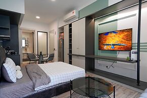 Millerz Square By Just Stay