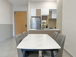 Millerz Square By Just Stay