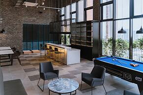 Millerz Square By Just Stay