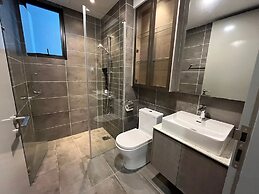 Millerz Square By Just Stay